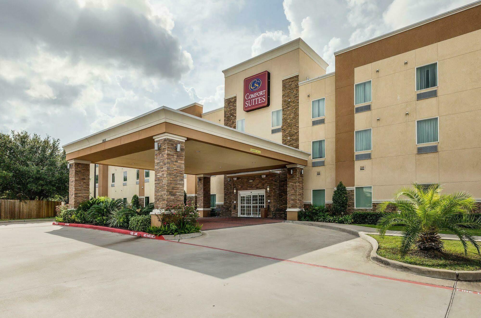 Comfort Suites At Katy Mills Exterior photo